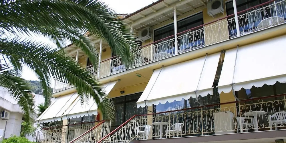 Laopetra Studios