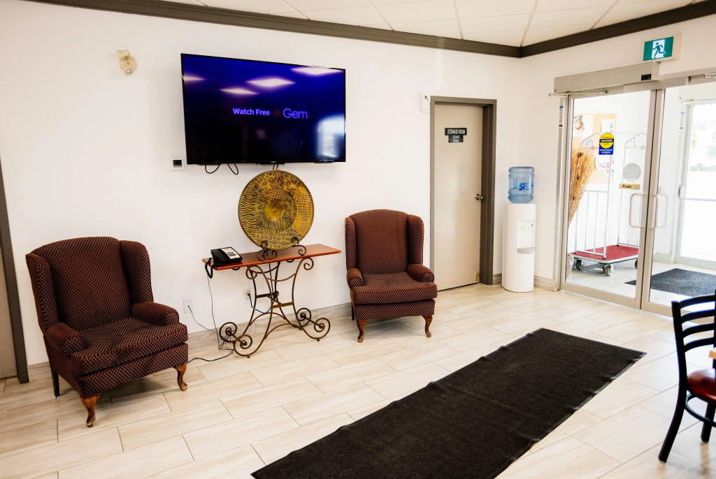 Super 8 by Wyndham Drayton Valley