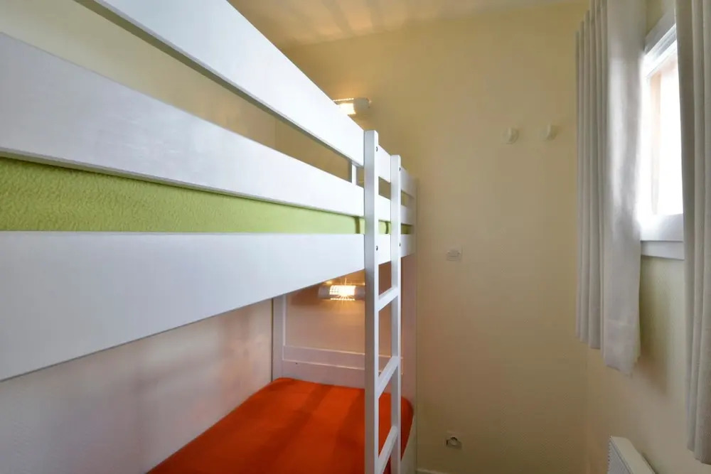 Belle Plagne 3 Roomed Apartment for 7 People of 45 mÂ² on the Slopes Lc604