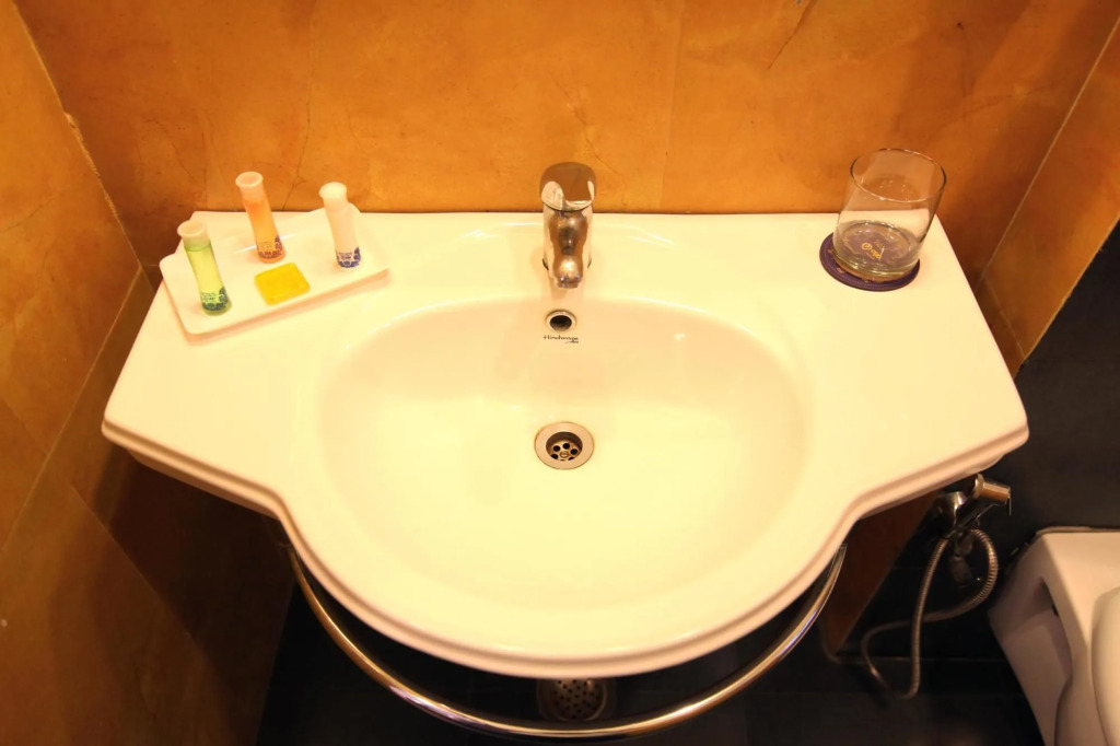 OYO Premium Jaipur Airport 2