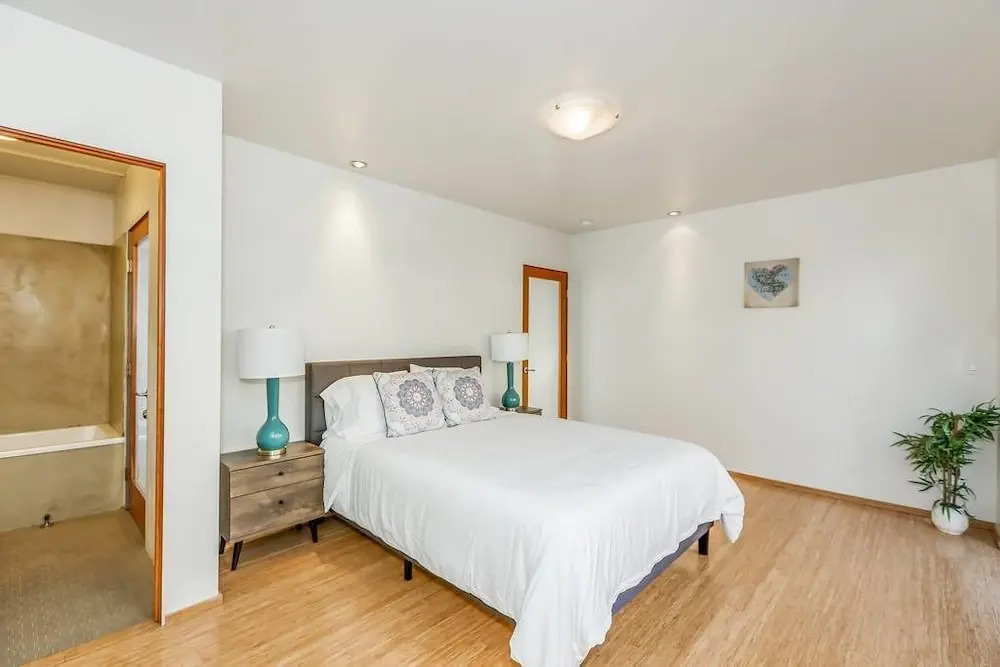 San Juan Avenue Exclusive 4BR
