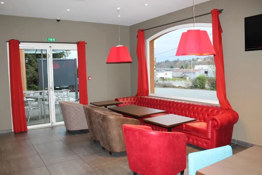 Brit Hotel MOTEL - Lyon L'Arbresle