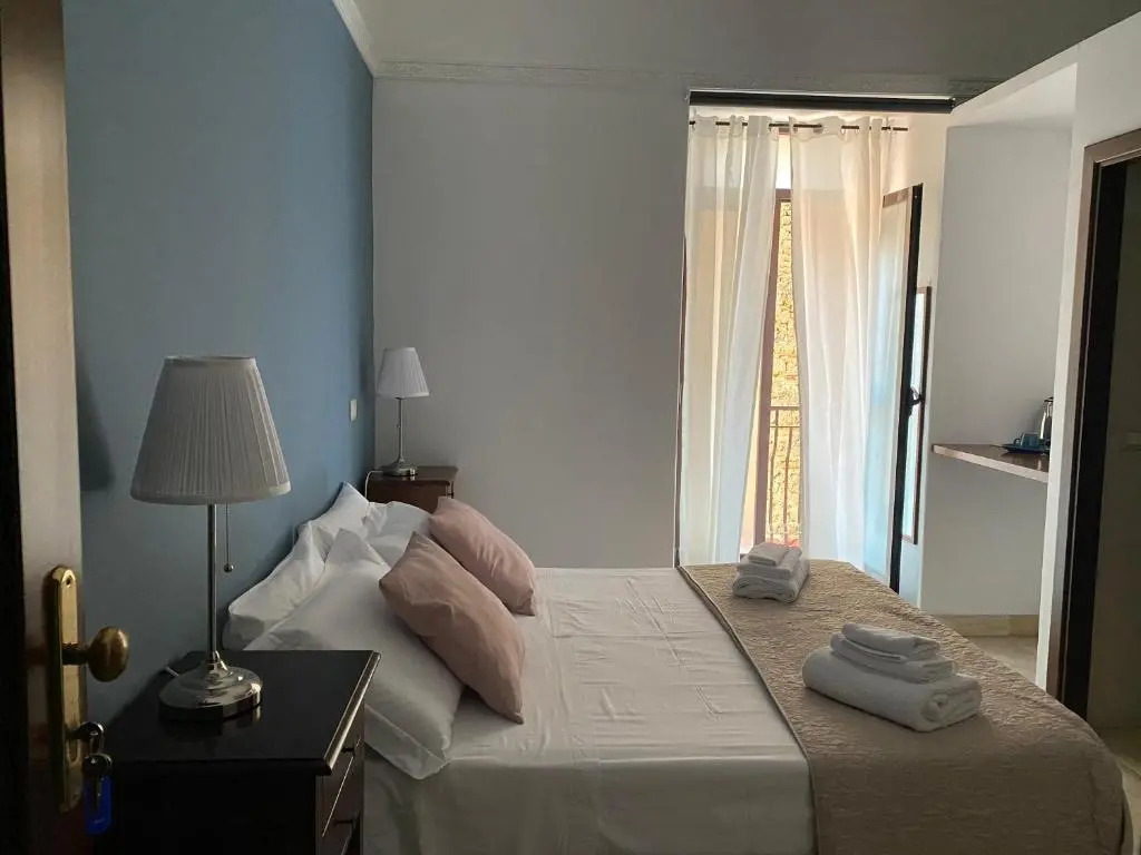Etna Rosso b&b
