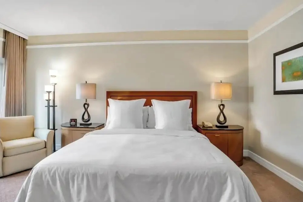 Four Seasons hotel 2bedroom suite