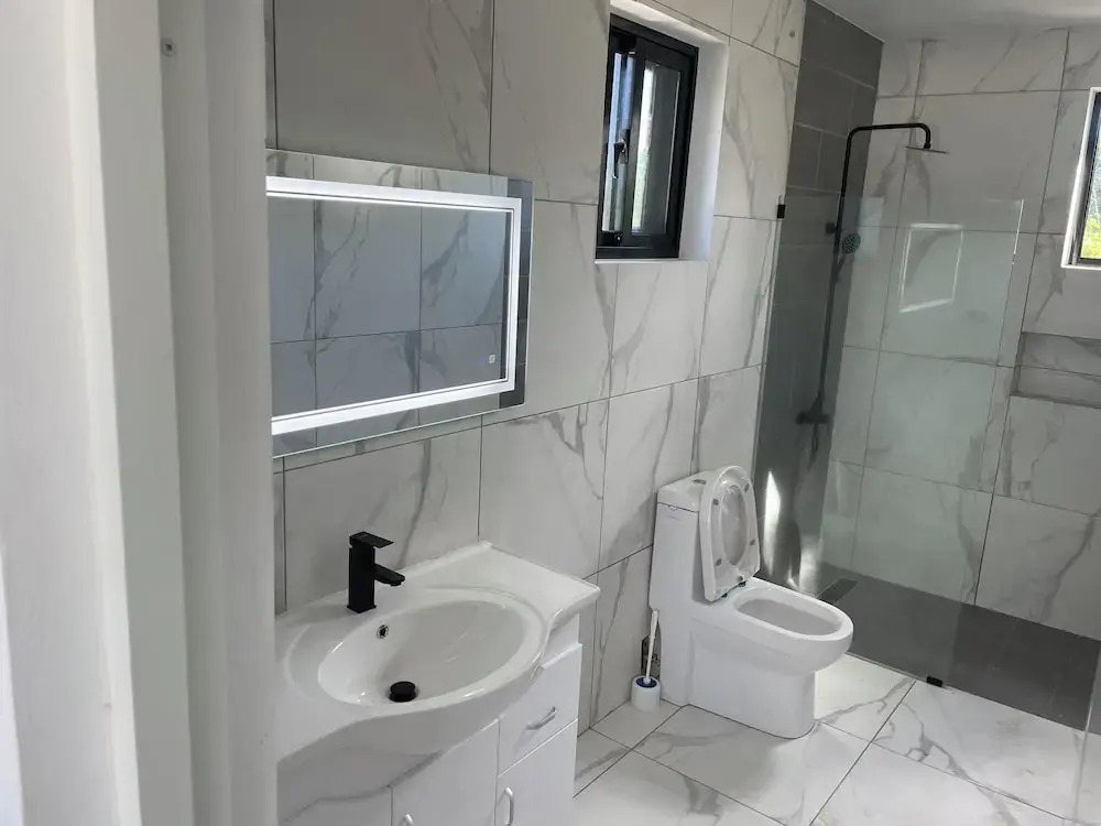 Level suites