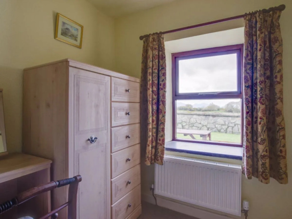 Llanfaglan Farm