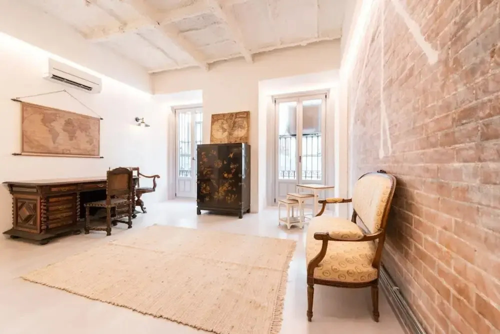 The Deauville Majestic 1 Bedroom in Chueca