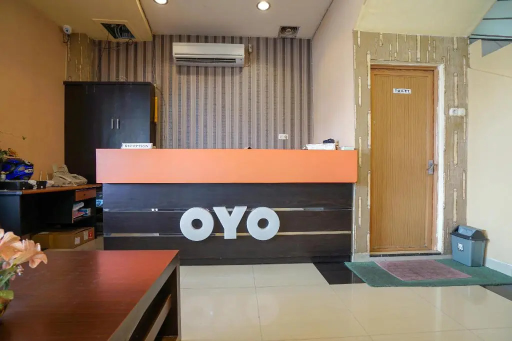 Collection O R.Sukamto Near Palembang Trade Center Mall