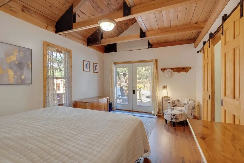7 Mi to Bilger's Rocks: Secluded 7-acre Retreat
