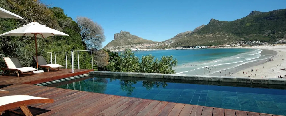 Chapmans Peak Beach Hotel