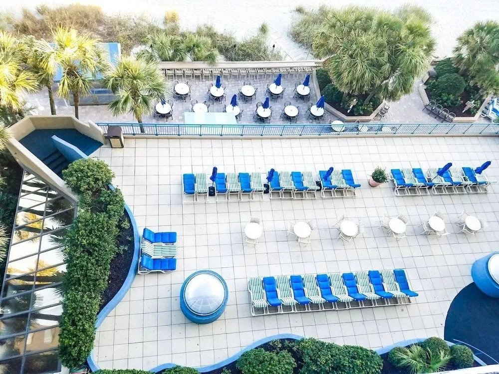 Coral Beach 816