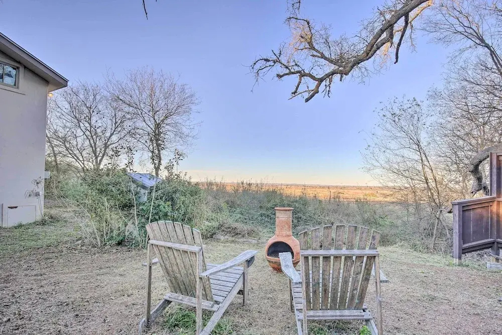 Hill Country Retreat! Castroville Cottage w/ Views
