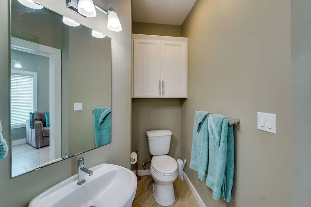 Bright, Modern Corpus Christi Condo: 2 Mi to Beach