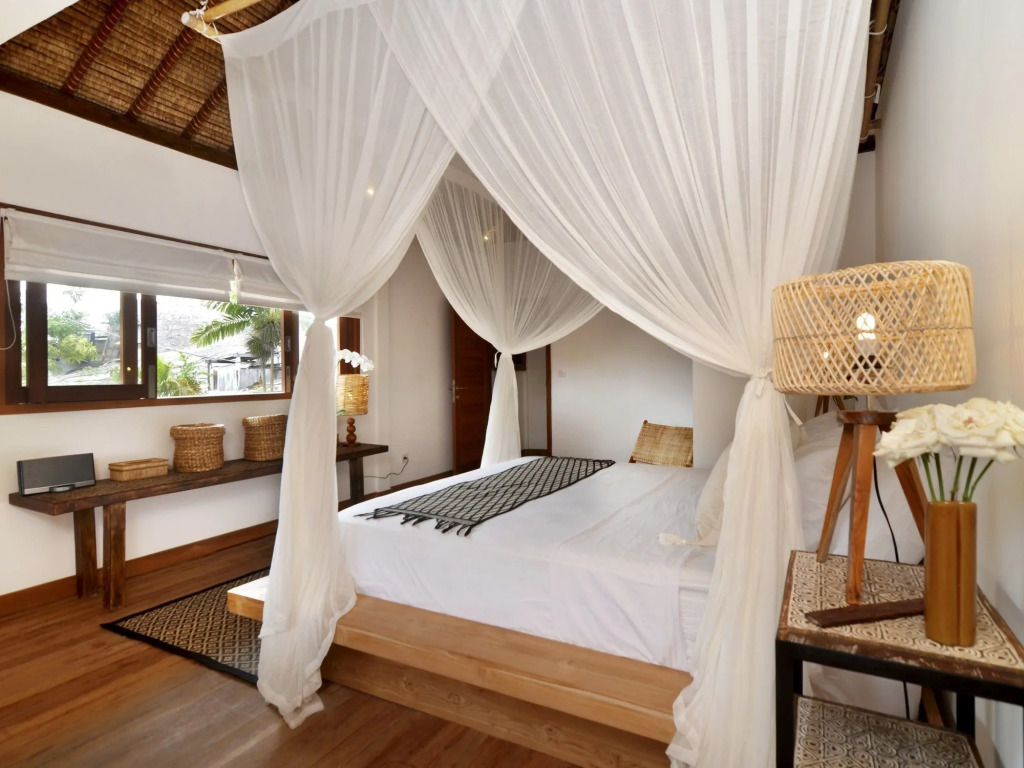 Villa Waterlily by Villa Finder