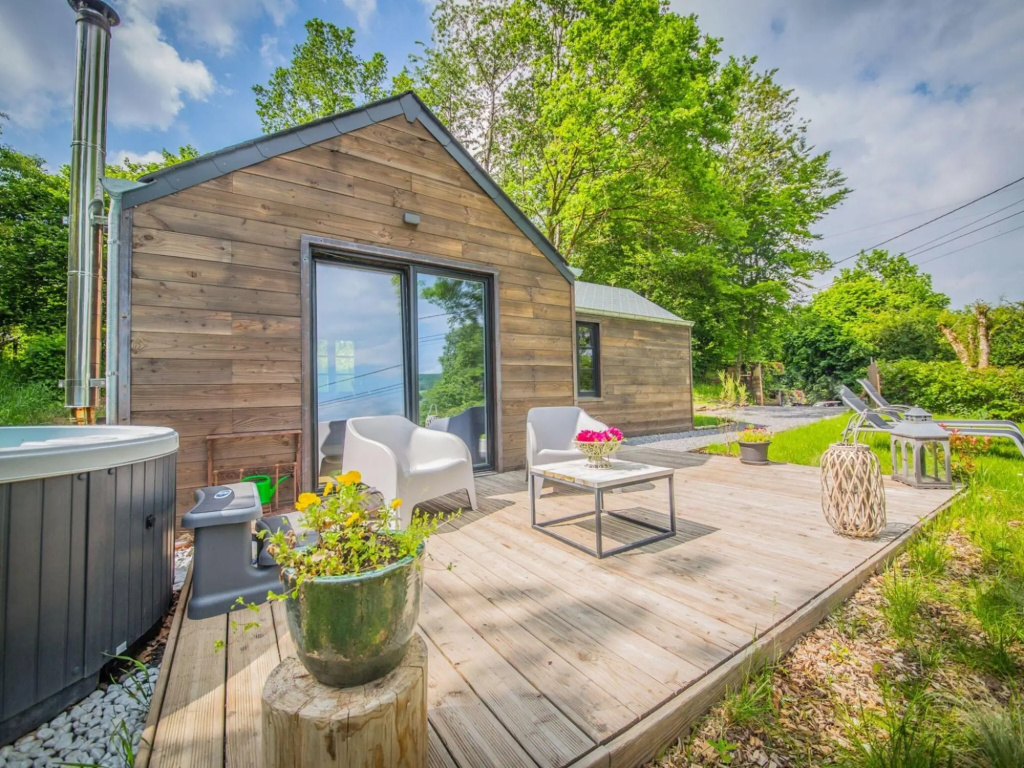 Holiday Home in Ferrieres With Garden