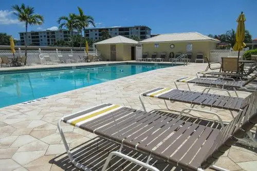 Sand Caper #407 Apartment