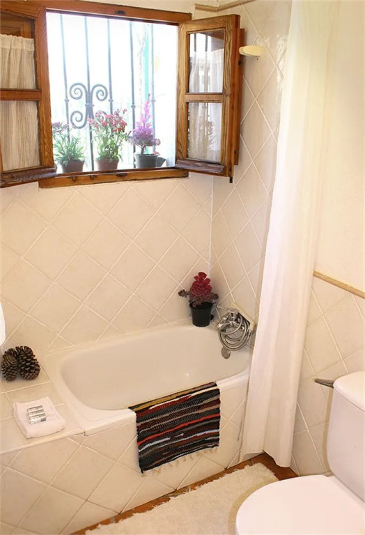 Cuevas El Abanico - VTAR vivienda turística de alojamiento rural