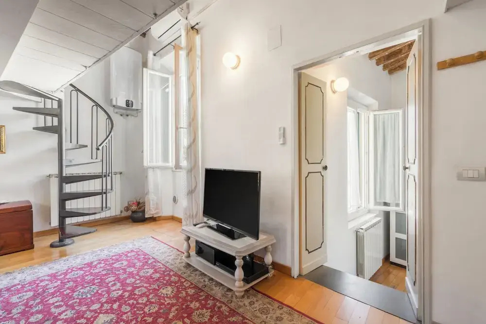 Belle Donne Apartments by Mamo Florence