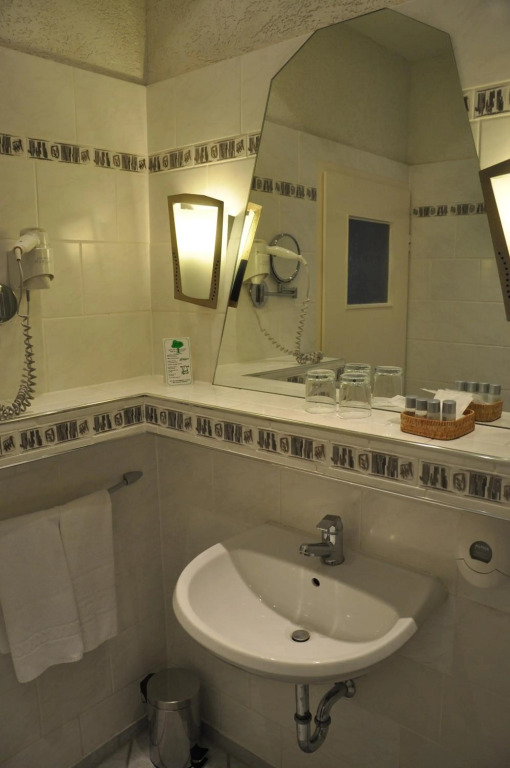 Hotel Pension Savoy