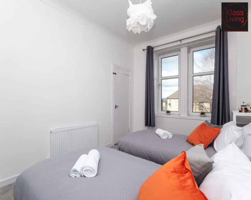 One Bedroom Apartment by Klass Living Serviced Accommodation Rutherglen - Crossroads Apartment With WiFi and Parking