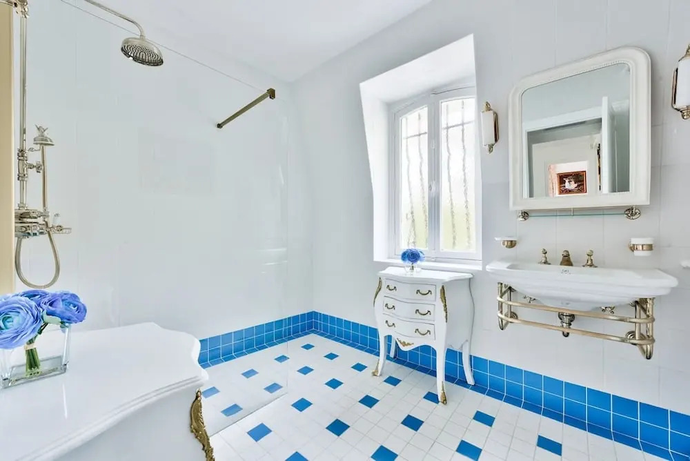 Noble Luxury Residence in the Heart of Paris