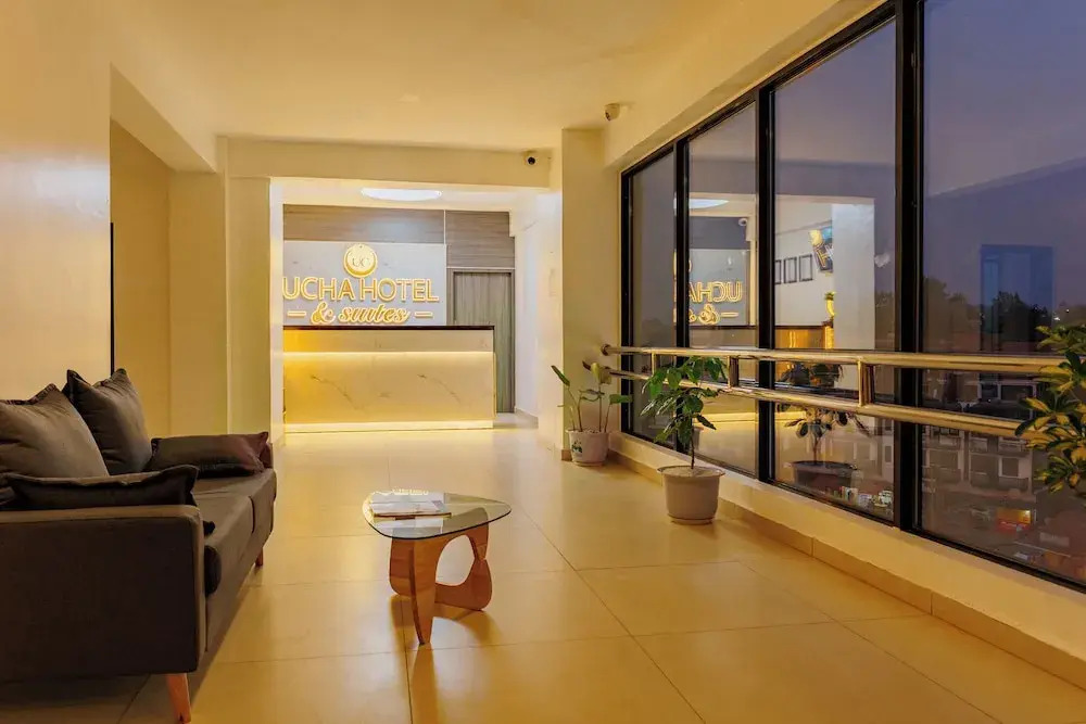 Ucha Hotel & Suites