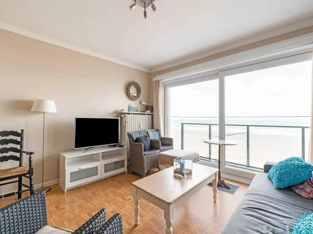Seafront apartment in Blankenberge with balcony