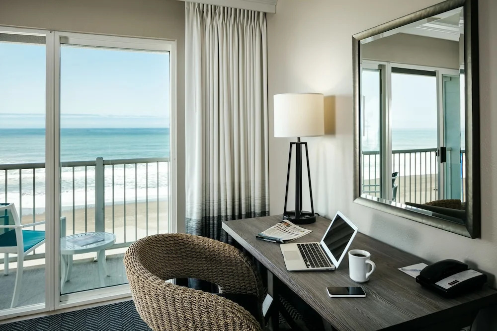 Best Western Beachfront Inn