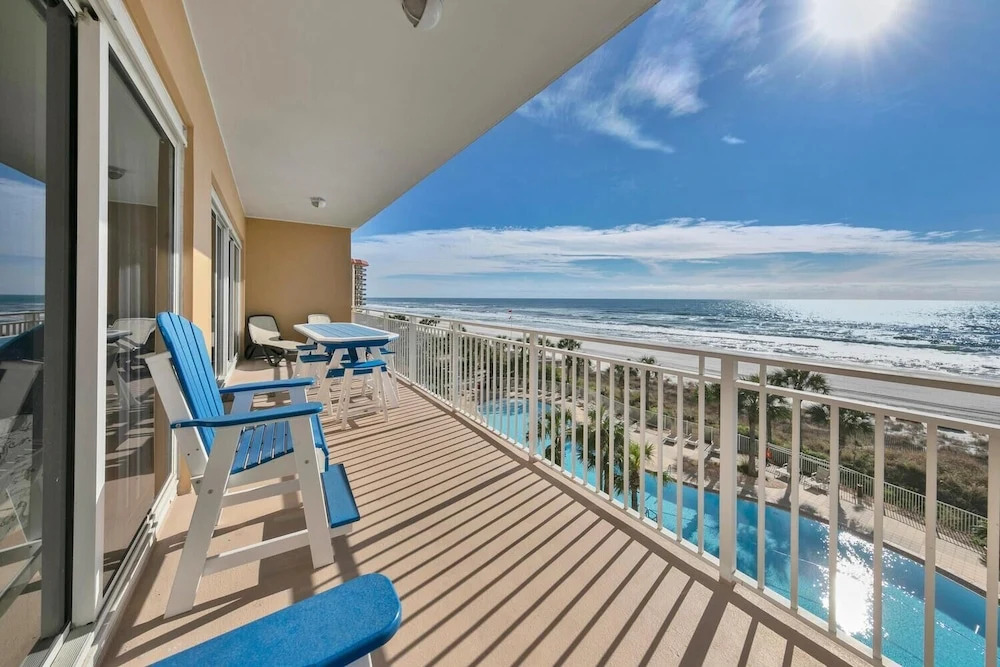 Sterling Beach #406