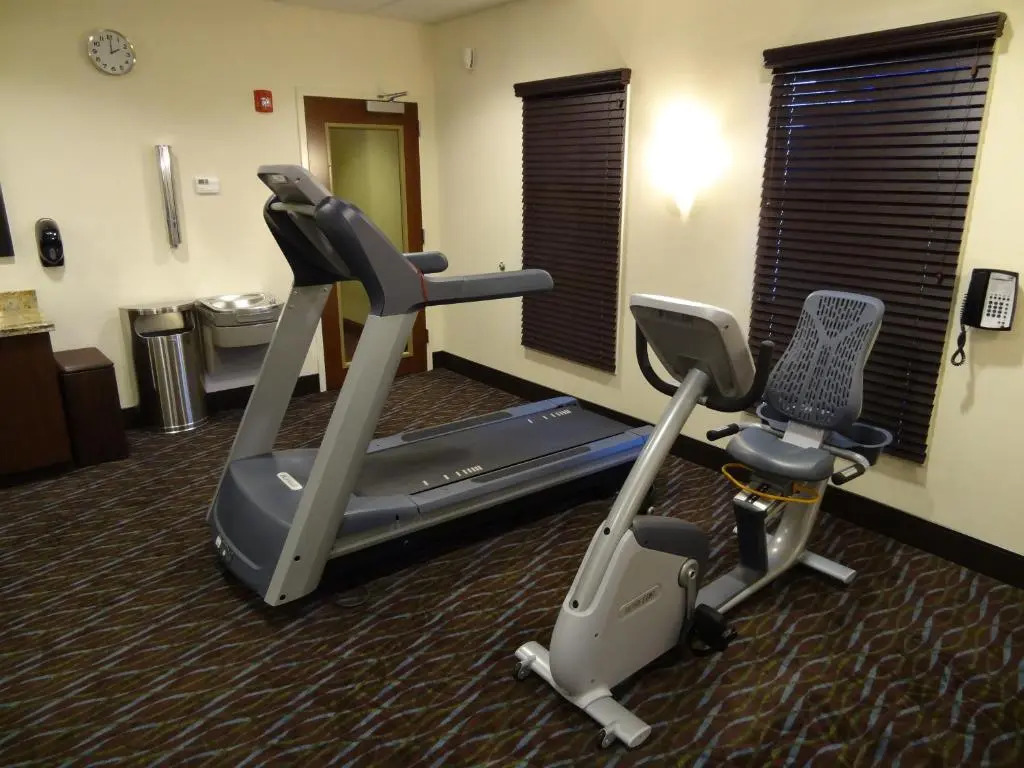 Glacier Peaks Hotel