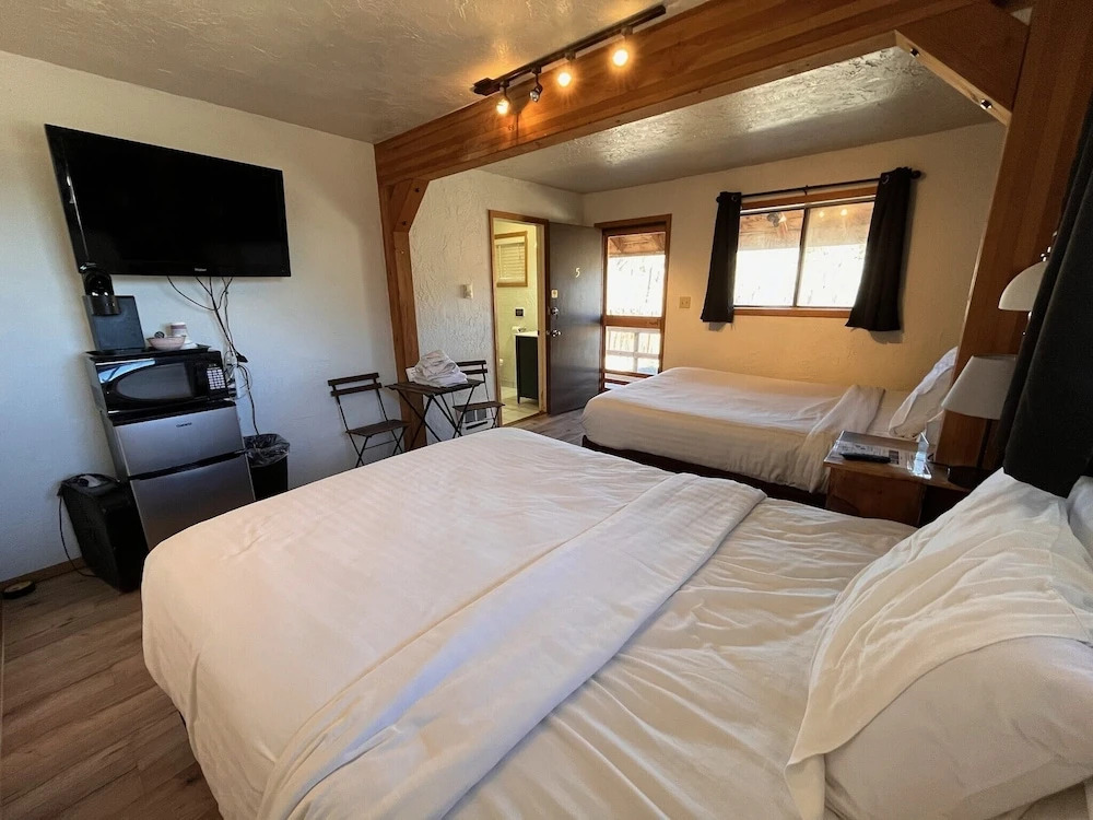The Spruce Lodge