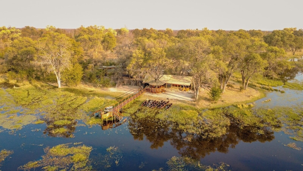 Khwai Mokoro Safaris and Campsites