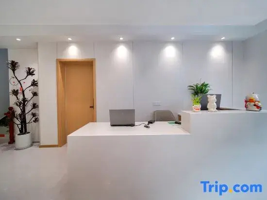 Mizhi Homestay (Wansui Mountain Dasong Wuxia City Songdu Imperial City Tourist Resort)
