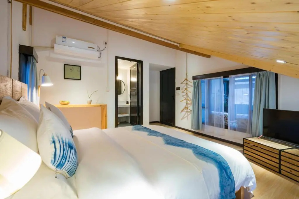 肇兴溪舍山堂 Creekside Inn