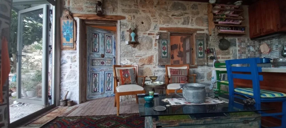 Secluded Home With Sea View and Backyard in Milas