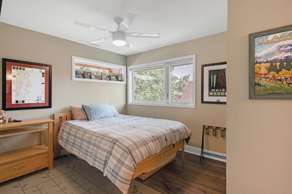 Hot Tub Soaks & Foodie Strolls! Berkeley Area Base