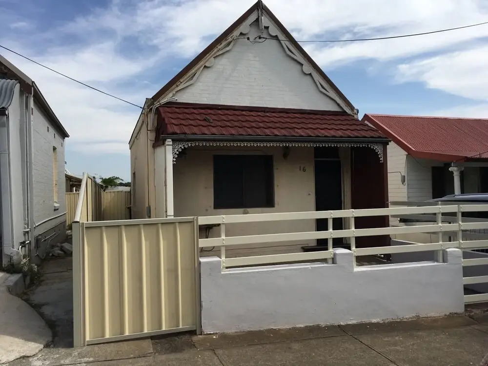 Auburn Little House