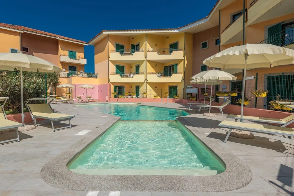 Quaint Residence I Mirti Bianchi 2 Bedroom Apartment Sleeps 6 -trilo 6