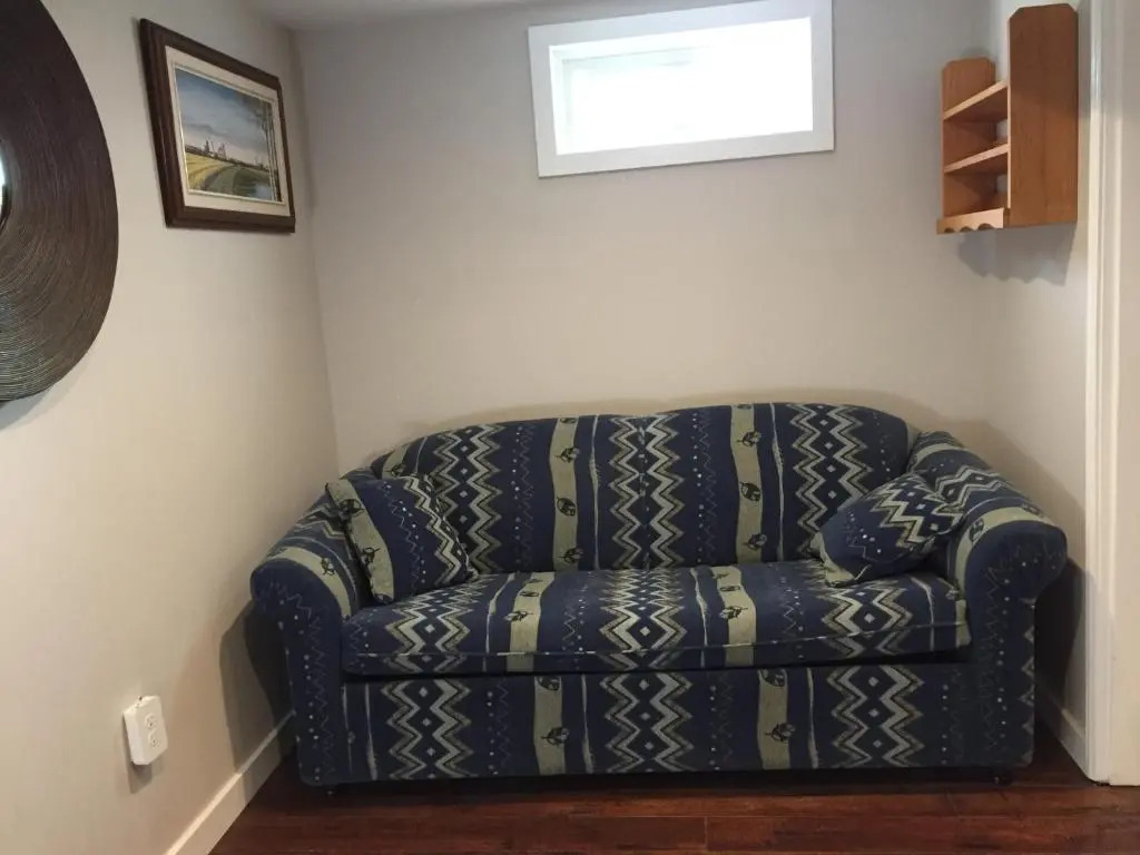 The Calgary Hub hostel style Home