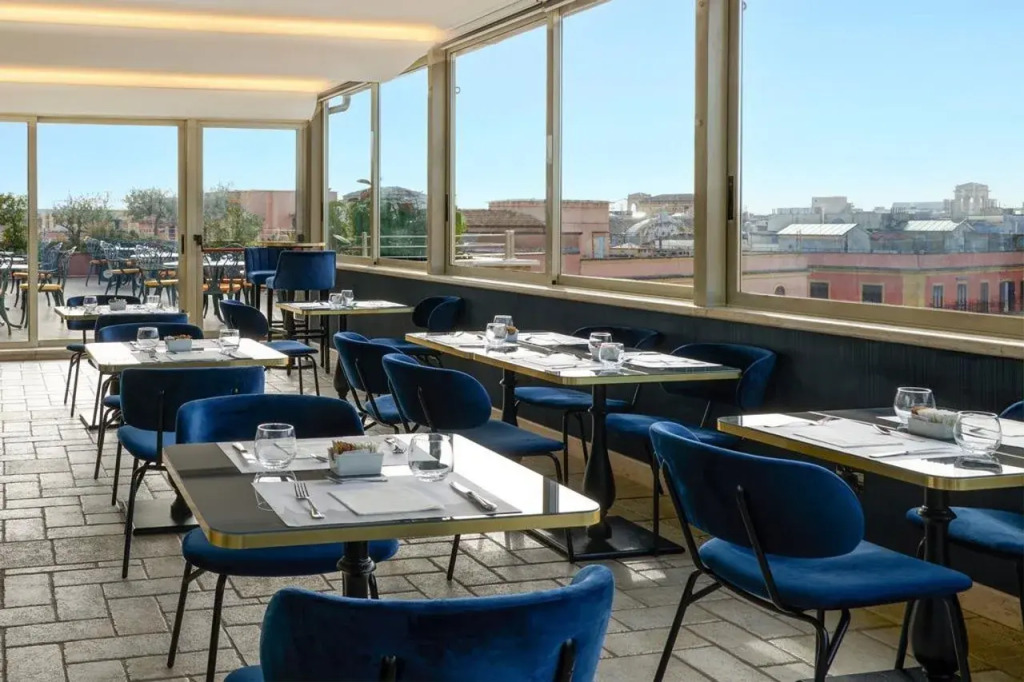 Marcella Royal Hotel - Rooftop Garden