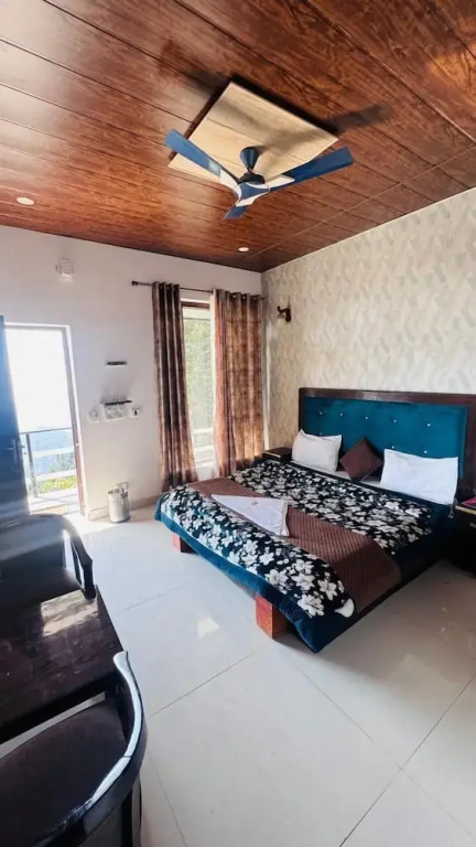 The Pari world Homestay and Restaurant