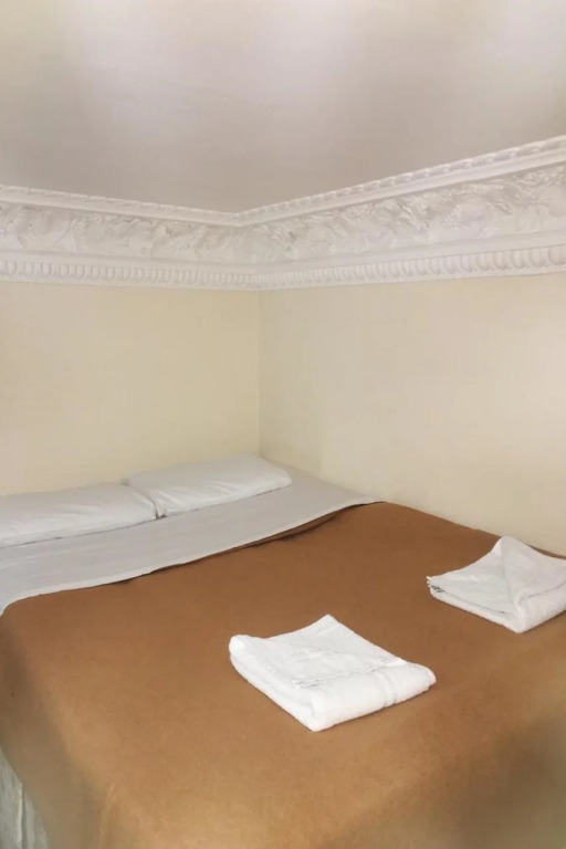 Palace Court Hotel