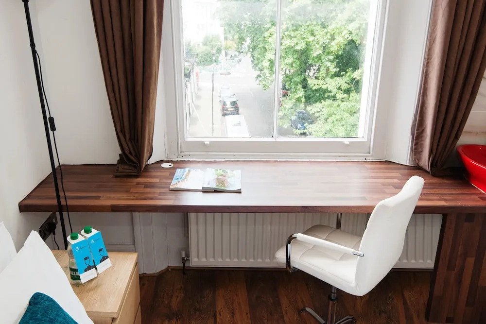 The Homely Westbourne Gardens Apartment - JCN
