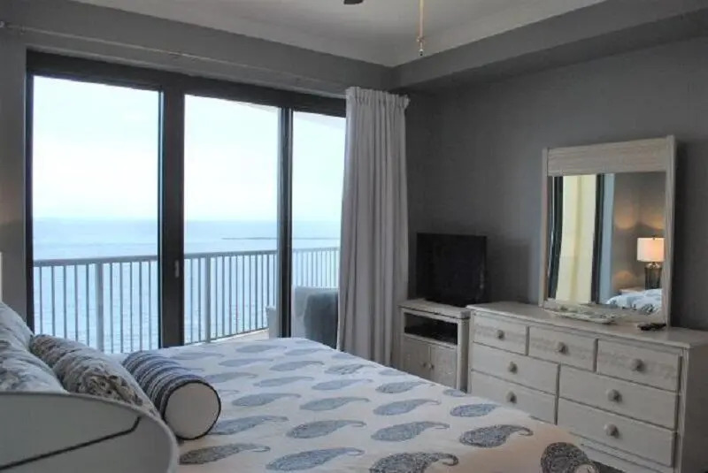 Grand Pointe 607