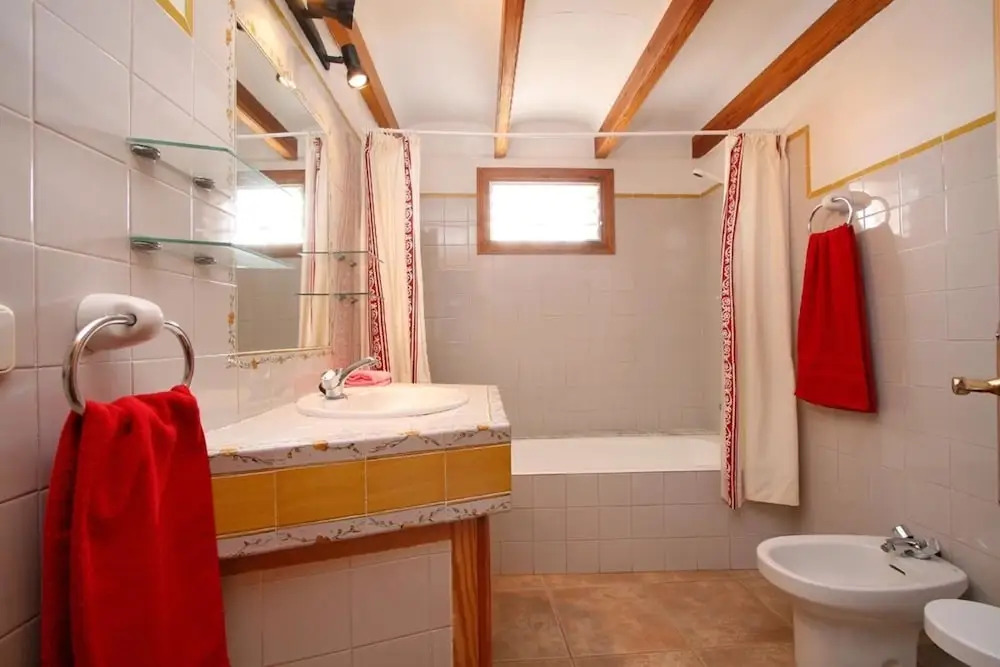 Villa - 3 Bedrooms with Pool and WiFi - 103199