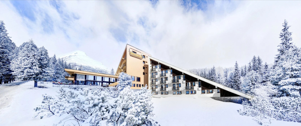 Hotel FIS