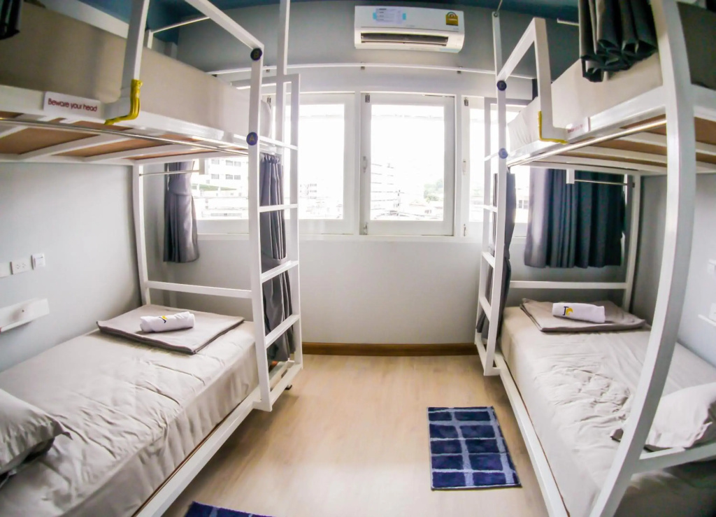 The Moon Hostel Huahin