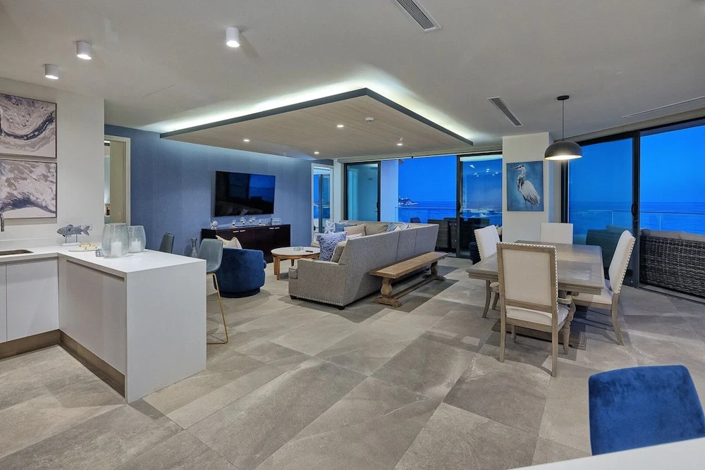 Luxury New Oceanfront Condo 5BR Sleeps 12