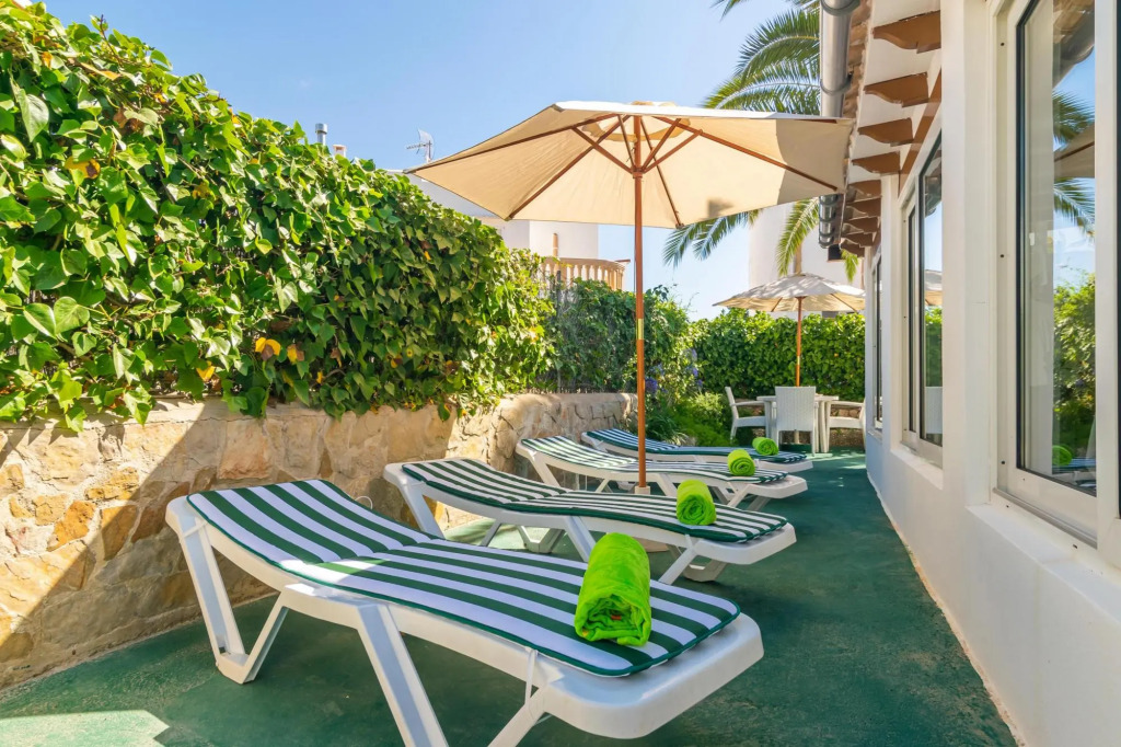 GAVINA D'OR - Cosy apartment with garden and barbecue in Cala Egos. Free WIFI.