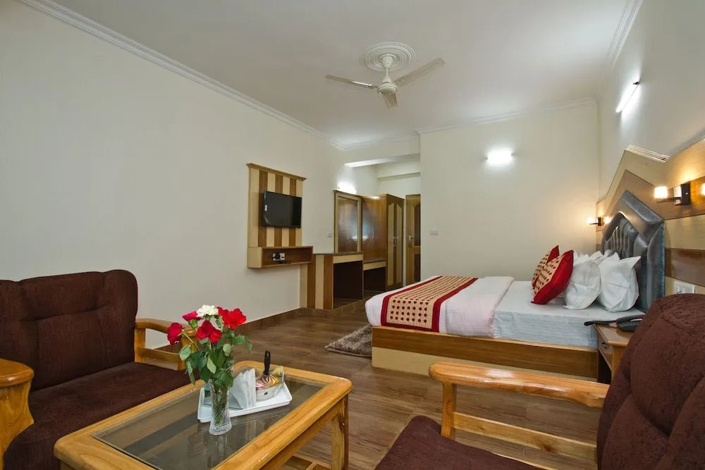 Hotel Manali Green